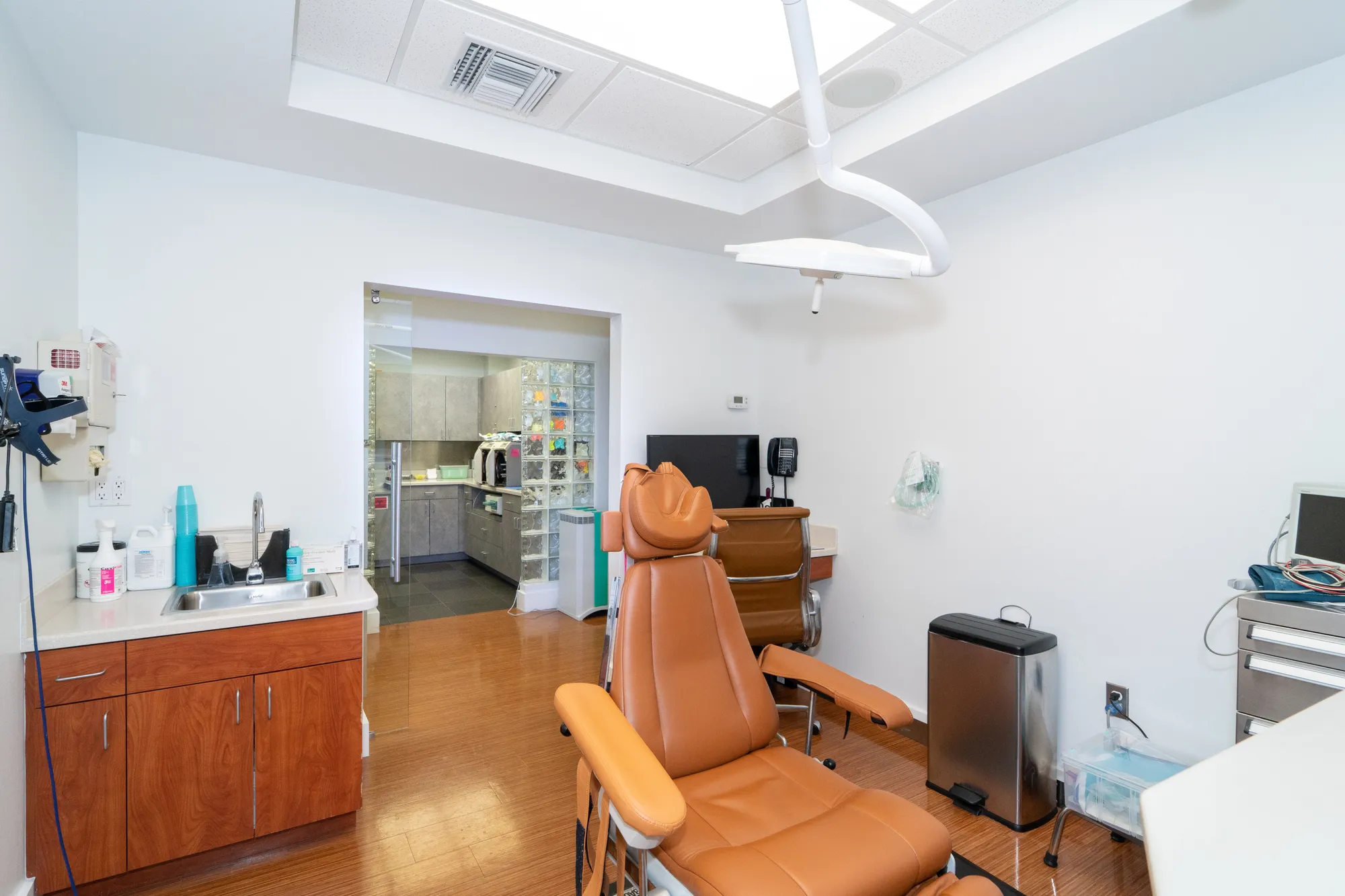 Sarasota Oral Implant Bee Ridge Office 9
