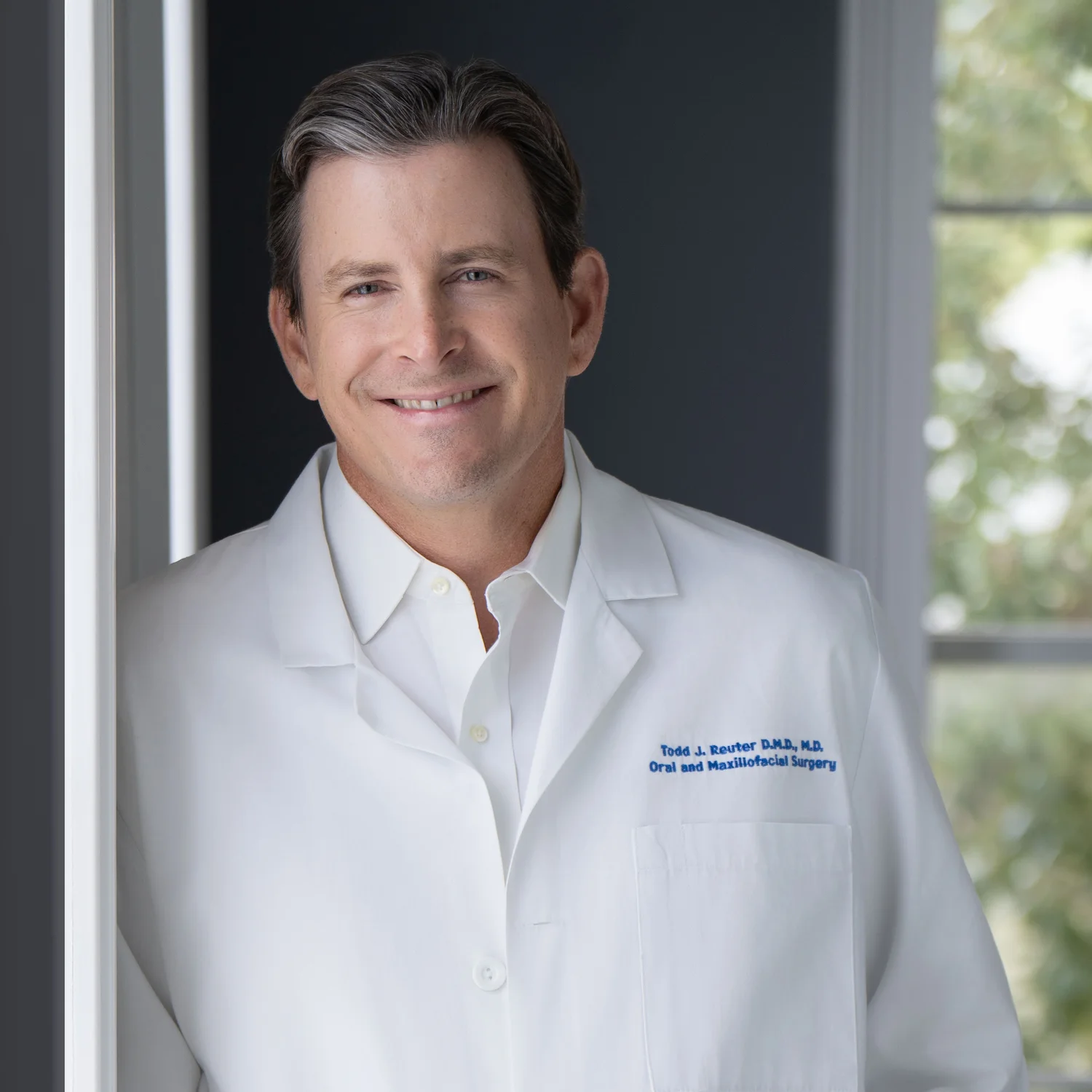 Dr