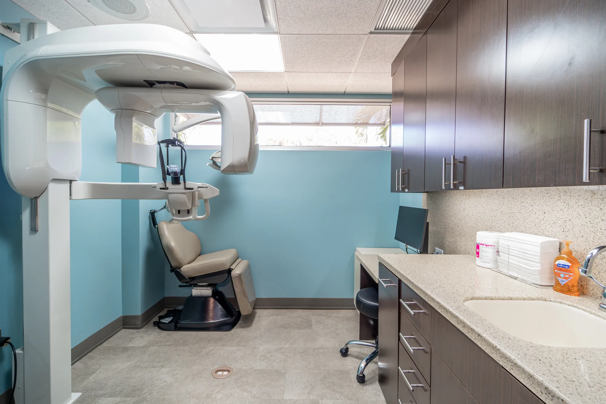 Sarasota Oral Implant Tamiami Office 17