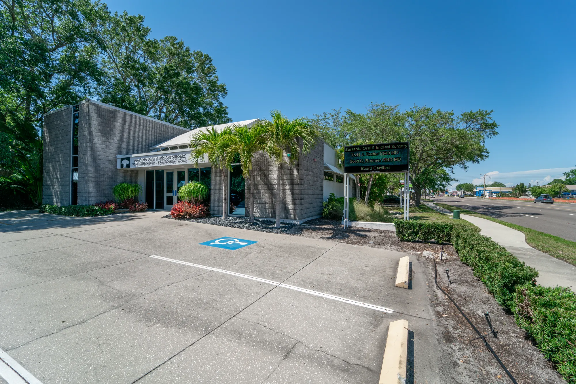 Sarasota Oral Implant Tamiami Office 28